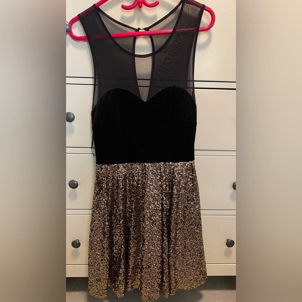Holliday Guess dress